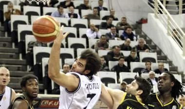 Δεν ξεκαθάρισε το τοπίο με Καυκή, Ταπούτο