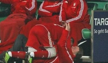 Θύμα… πανηγυρισμού ο Φαν Γκάαλ (vid)