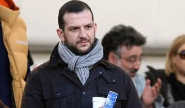 Δεν έπεσαν οι υπογραφές – «Έφυγε» ο στενός συνεργάτης του Λουκά Μπάρλου, Πέτρος Λάλος