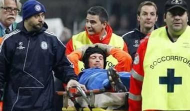 Εκτός για τρεις εβδομάδες περίπου ο Τσεχ