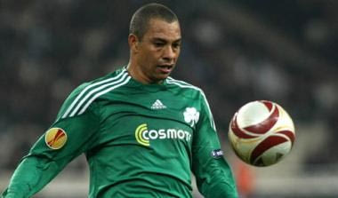 Με Ζιλμπέρτο και άλλους 21 στη Ρώμη, σκέφτεται αλλαγές ο Νιόπλιας