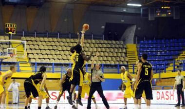 Βαρύς ο πέλεκυς για ΑΕΚ και Περιστέρι