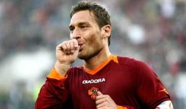 Τότι: “Σέβομαι τον Σισέ, δεν τον φοβάμαι”