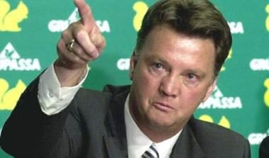 Φαν Γκάαλ: “Ήταν οφσάιντ το δεύτερο γκολ”