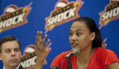 Στο WNBA η επιστροφή της Μάριον Τζόουνς