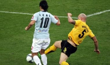 Όταν απαγορεύεται ο αμυντικός να κάνει τάκλιν στην μπάλα…