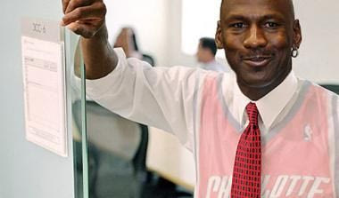 Ο Michael Jordan επέστρεψε σπίτι του (vid)