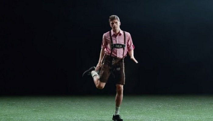 Ο αστείος χορός του Μίλερ