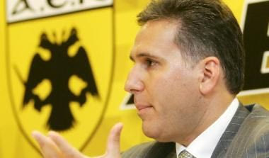 Υπέγραψε ο Νοτιάς, τη Δευτέρα και επίσημα το χρίσμα στον Αδαμίδη