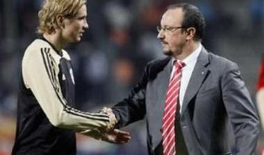 Μπενίτεθ: “Δεν αλλάζω τον Τόρες με τον Ρούνεϊ