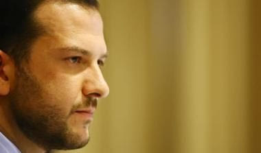 Αδαμίδης: “Δεν απευθύνουμε πρόσκληση σε κανέναν. Θα πωληθεί παίκτης μόνο αν ικανοποιηθεί η ΑΕΚ”