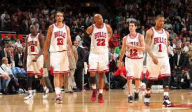 Ζωντανοί οι Bulls στη μάχη για τα play-off μετά τη νίκη επί των Cavs (vid)