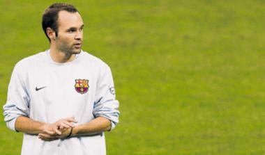 Υποτροπή ο Ινιέστα, ένα μήνα εκτός