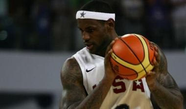 Δεν έχει αποφασίσει ο James για το Μουντομπάσκετ