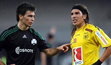 Από 23.480 εισιτήρια οι δύο φιναλίστ. Στις 20:30 η σέντρα (vids)