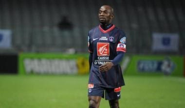 Μακελελέ: “Δεν αλλάξω απόφαση. Σταματάω την μπάλα” (vid)