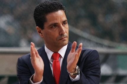 “Κάρφωσε” τον Σάρας ο Σφαιρόπουλος