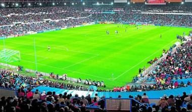 Μεταμεσονύχτια… υποδοχή οπαδών της Σαραγόσα στην αποστολή της Ρεάλ