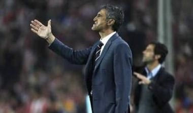 Με Αλβάρες και του χρόνου η Σεβίλλη