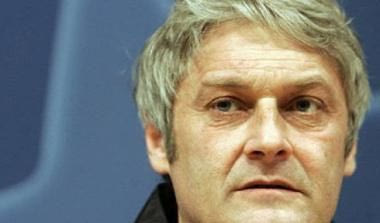 Ο Φεχ ανέλαβε το Αμβούργο