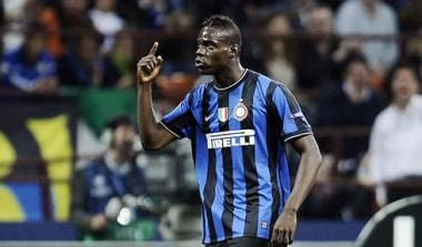 “Ο Μουρίνιο αναζητά εχθρούς και ο Μάριο έπεσε στην παγίδα”, τόνισε ο μάνατζερ του Μπαλοτέλι