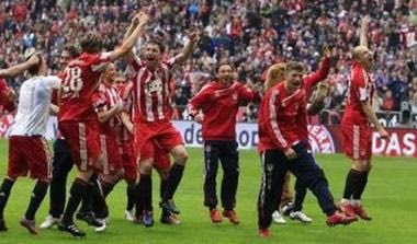 33η αγ.: Τις σαμπάνιες στον πάγο έβαλε η Μπάγερν (vids)