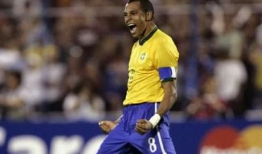 Ζιλμπέρτο Σίλβα: “Επιστρέφουμε δριμύτεροι…”