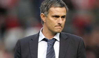 Προς την έξοδο ο Μουρίνιο, γράφει η “Marca”