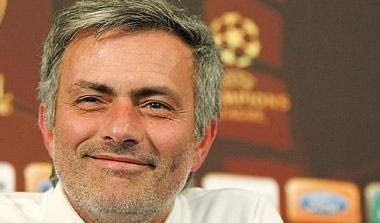 Μουρίνιο: “Ξέρω τι θέλει ο φαν Χάαλ, αλλά δεν θα του το δώσω. Δεν ξέρω που θα είμαι αύριο” (vid)