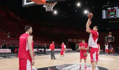 Το contra.gr στην προπόνηση του Ολυμπιακού (vids+photos)