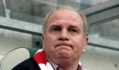 Ευθείες βολές κατά της UEFA από τον Χένες