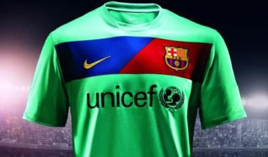 Παρουσιάστηκαν οι νέες εμφανίσεις της Μπαρτσελόνα (vids)