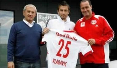 Βλάνταβιτς: “Μίλησα με Μπάγεβιτς και θέλω να έρθω στην ΑΕΚ”