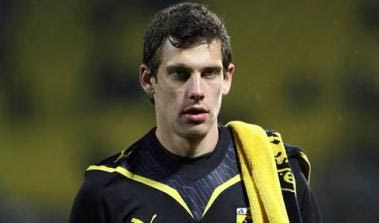 Ανανέωσε για 3 χρόνια ο Αραμπατζής