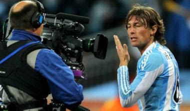 Ο Χάιντσε σε ρόλο μποξέρ, γρονθοκοπεί… κάμερα (vid)