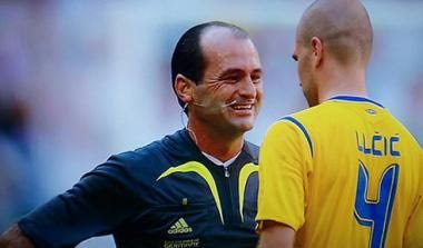 Οι διαιτητές του Αγγλία – ΗΠΑ επιμορφώνονται σε βρισιές!