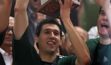 Η ανακοίνωση της ανανέωσης του Διαμαντίδη