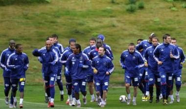 Αποχώρησαν από την προπόνηση Γκαλάς, Καρασό