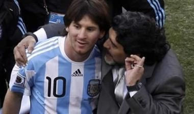 Ο Μαραντόνα ζήτησε συγγνώμη από τον Πλατινί, όχι όμως από τον Πελέ