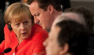 Μέρκελ και Κάμερον είδαν μαζί το Γερμανία-Αγγλία (vid)