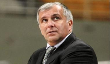 Το contra.gr στο κλειστό του ΟΑΚΑ (vids)