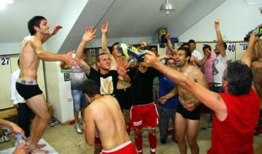 Στη Superleague o Πανσερραϊκός