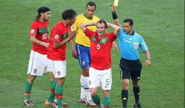 Αιχμές του Ντούνγκα για σκληρό παιχνίδι, τραυματίστηκε ο Μέλο