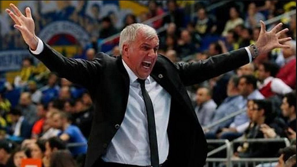 Τρελάθηκε και πήρε τεχνική ποινή ο Ομπράντοβιτς!