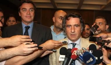 Ο Βεκρής προεδρεύων αντιπροέδρος, ψήφος εμπιστοσύνης στον Νιόπλια