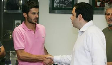 “Πράσινος” και ο Ιωαννίδης, υπέγραψε για τρία χρόνια (vid)