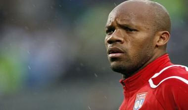 Ζαν Αλέν Μπουμσόνγκ: Ένας πτυχιούχος μαθηματικός, επαγγελματίας κεντρικός αμυντικός