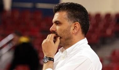 Συνεχίζει τις προσπάθειες ο Καραμανλής