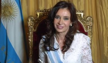 Η πρόεδρος στηρίζει Μαραντόνα