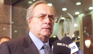 Το προφίλ του Νίκου Κωνσταντόπουλου